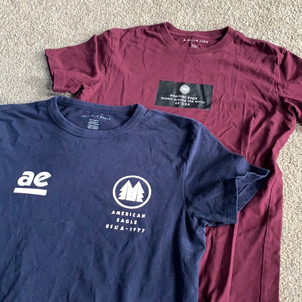 Pair of American Eagle T-Shirts Men’s XS Excellent Condition